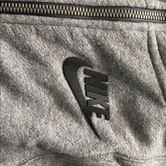 Nike Jacket - Picture 2 of 3